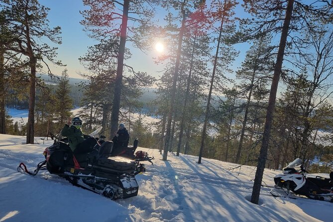 3 Days Raid Snowmobile in Finnish Lapland - Returning by snowmobile on day three
