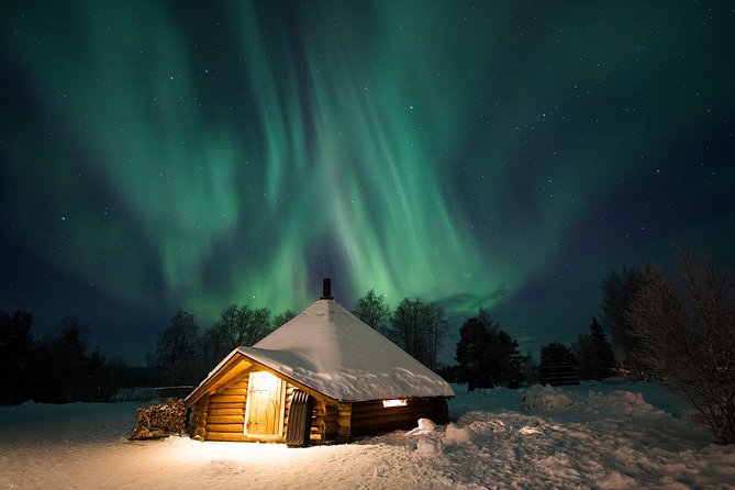 3-h Northern Light Safari by Snowmobiles From Levi - The bonfire, hot tea, and grilled sausages