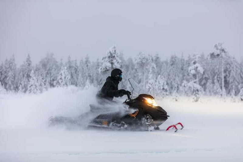 3-hour snowmobiling adventure in Levi - Riding Out from Levi Into the Snow