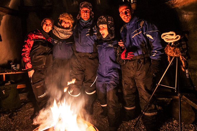 Auroras - Northern Lights Tours by Aurora Experts - Rovaniemi - Campfire, sausages, and a tepee at minus 20 degrees