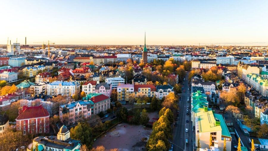 Best of Helsinki: Private Walking Tour with a Local - Market Square and Finnish tastes