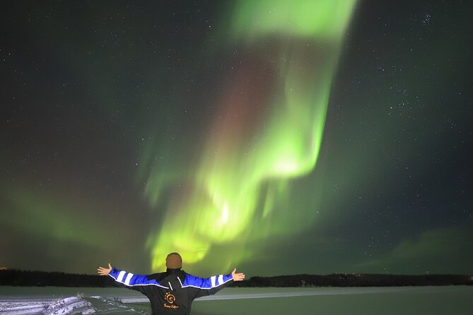 Chasing Aurora with Photographer - Small Group - Small group, pickup, and the size discrepancy