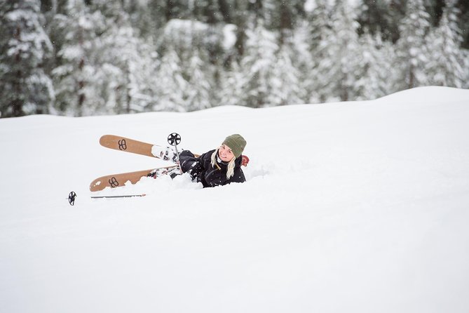 Classic Wilderness Skiing in the Pyhä-Luosto National Park - Stop 1: Pyhätunturi and the first feel of the skis