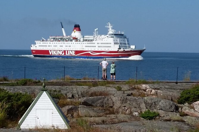 Experience the Best of Åland with a Private Guided Tour - A guide can turn a route into a local conversation