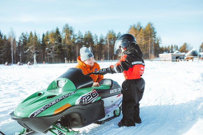 Family Snowmobiling in Rovaniemi, Apukka Resort - What makes the sleigh arrangement work for families