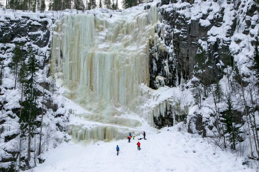 From Rovaniemi: Korouoma Frozen Waterfalls Small-Group Hike - The two-hour, 5 km winter hike