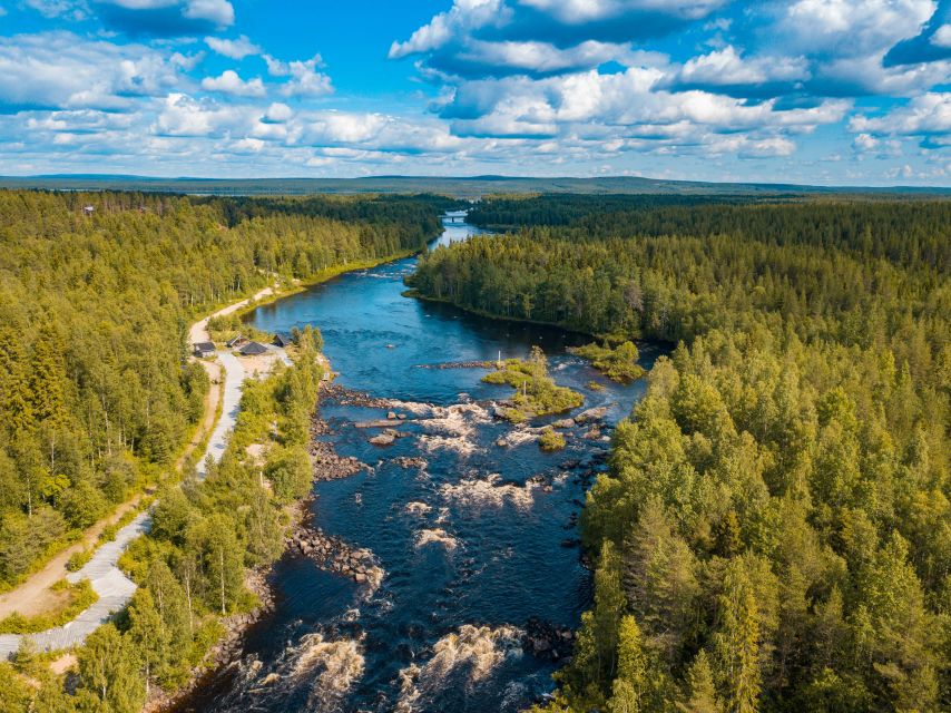 From Rovaniemi: Vikaköngäs Forest Hiking Tour - What the guides add to the experience