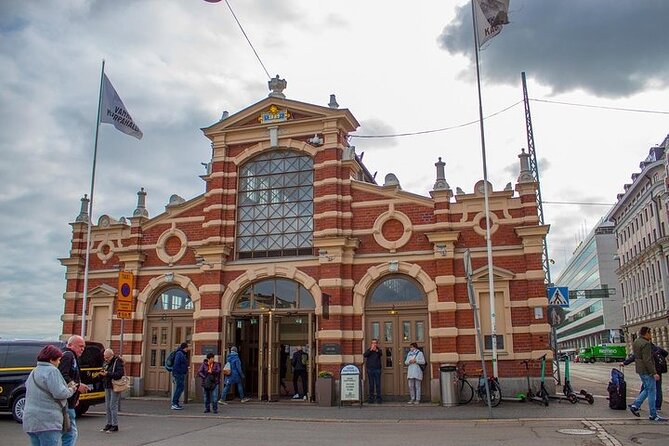 Helsinki Airport Layover Sightseeing Tour - Kauppatori, where Finnish daily life comes into view