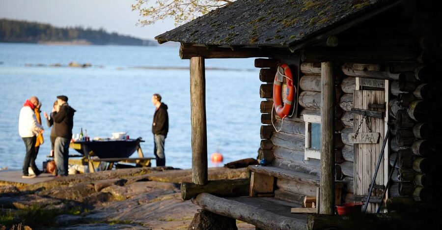 Helsinki: Archipelago RIB Boat Tour with BBQ Lunch and Sauna - Who should book this RIB adventure?