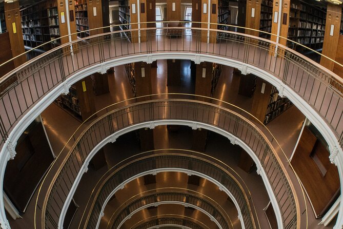 Helsinki architecture tour with a city planner - Why a city planner changes the way you see Helsinki