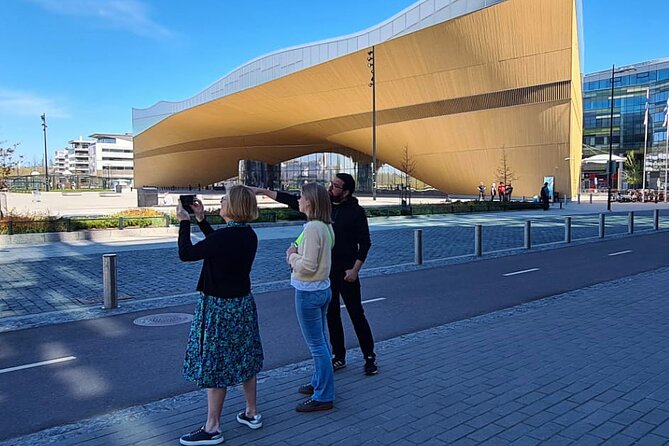Helsinki architecture tour with a city planner - Pohjola Insurance Building adds a different urban note