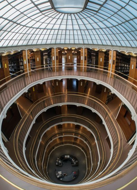 Helsinki: Architecture Walking Tour with Expert - Starting at Aleksanterinkatu: a practical beginning