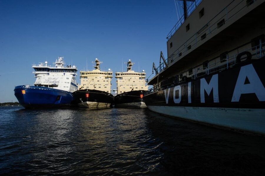 Helsinki: City and Outer Islands Guided RIB Boat Tour - When the RIB Boat Opens the Throttle