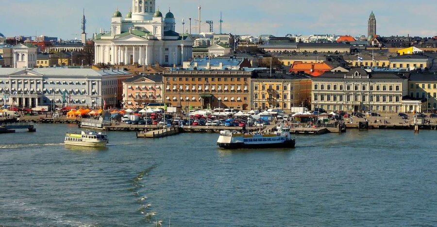 Helsinki: Express Walk with a Local in 60 minutes - Should you book the Helsinki Express Walk?
