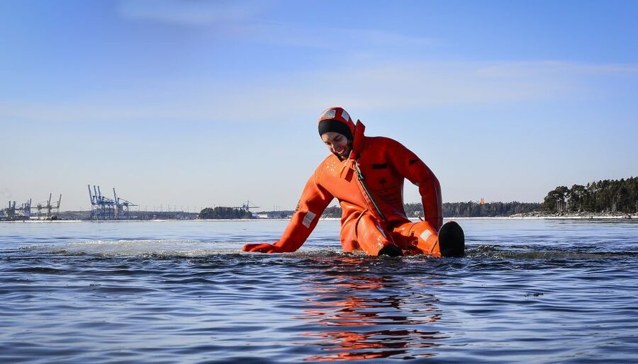Helsinki: Floating Experience in a Survival Suit - Getting into the suit without the usual cold-water shock