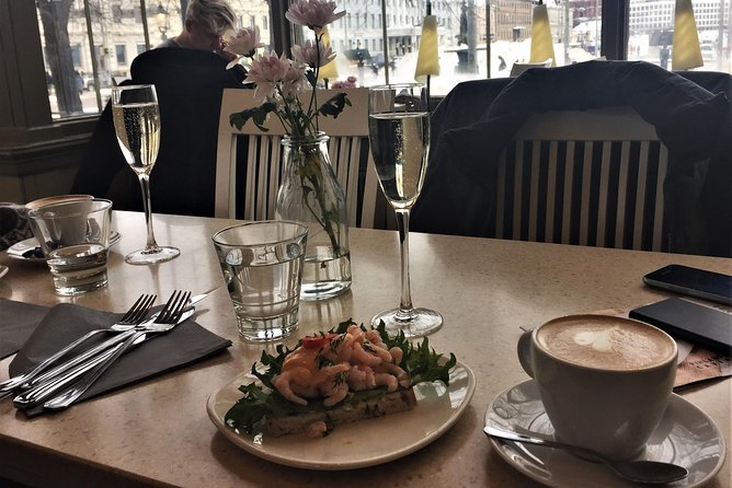 Helsinki Food Tour Including Tastings - A short walk through Esplanadi Park