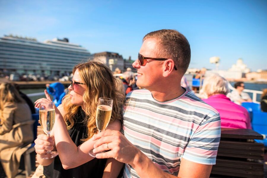 Helsinki: Hop-On Hop-Off Bus and Sightseeing Boat Tour - A practical one-day plan