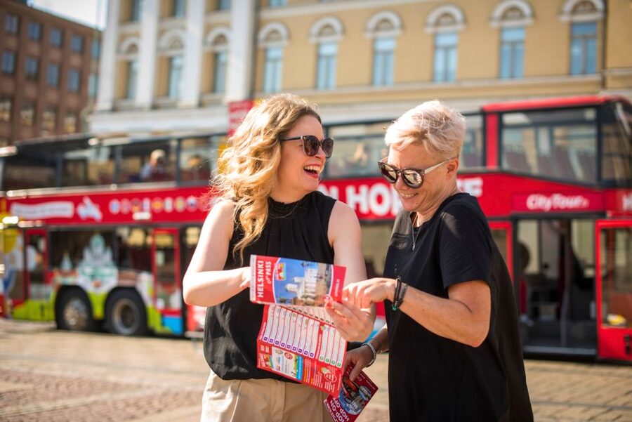 Helsinki: Hop-On Hop-Off Bus and Sightseeing Boat Tour - What makes the boat cruise different
