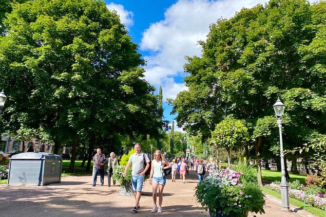 Helsinki in Nutshell: Suomenlinna & City Highlights by Eco-Friendly Ways - Esplanadi, Havis Amanda, and the Old Market Hall