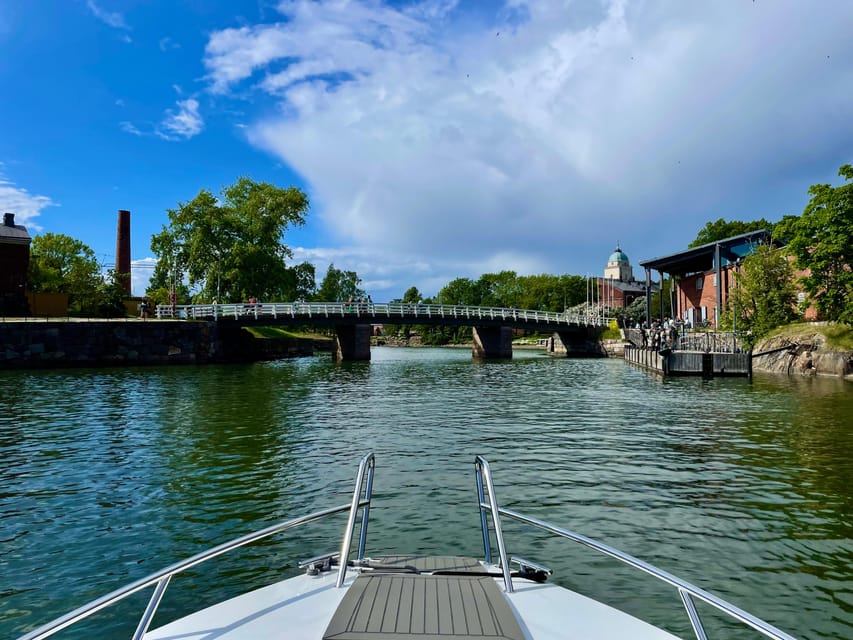 Helsinki: Private Boat Tour - Practical tips for making the most of the hour