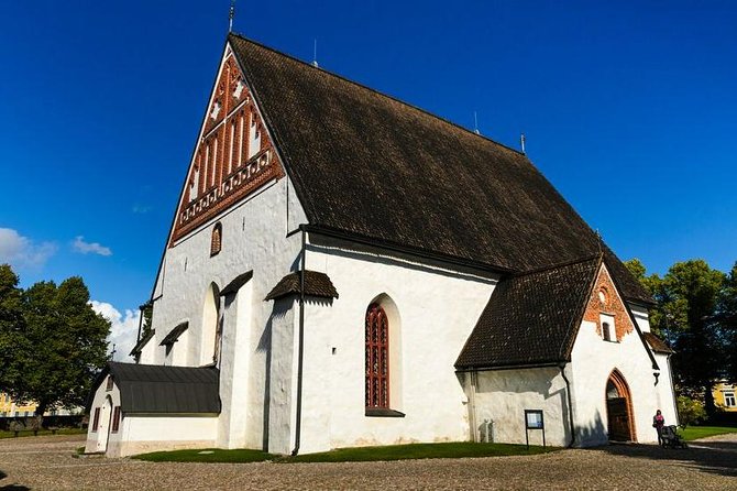 Helsinki Private Sightseeing + Medieval Town Porvoo - Market Square and Finland’s Old Market Hall