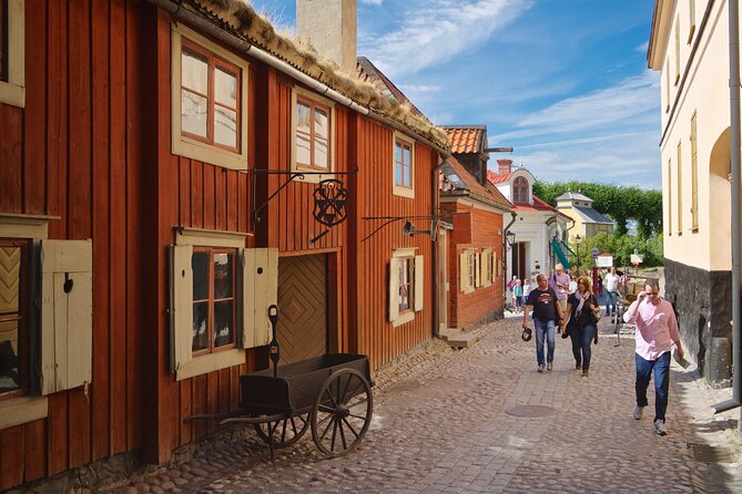 Helsinki Private Sightseeing + Medieval Town Porvoo - The Olympic Stadium and a quick Central Park passage
