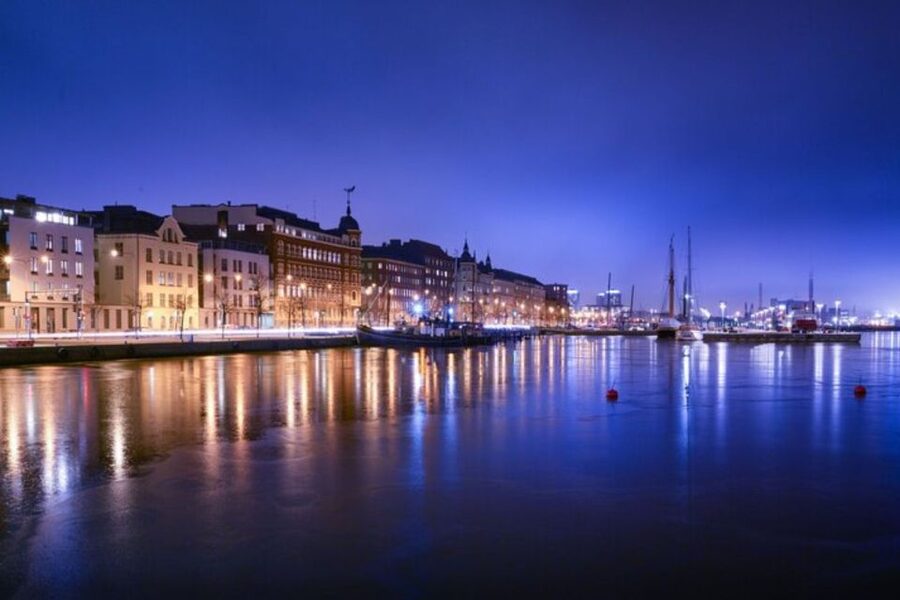 Helsinki: Private Walking Tour with a Local Guide - The six-hour option for a fuller city picture