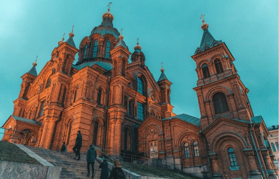 Helsinki: Small-Group Walking Tour with City Planner Guide - Key points at a glance