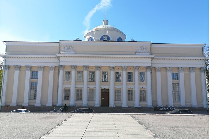 Helsinki Walking Tour With a Sociologist - Esplanadi, Lasipalatsi, and Helsinki’s design character