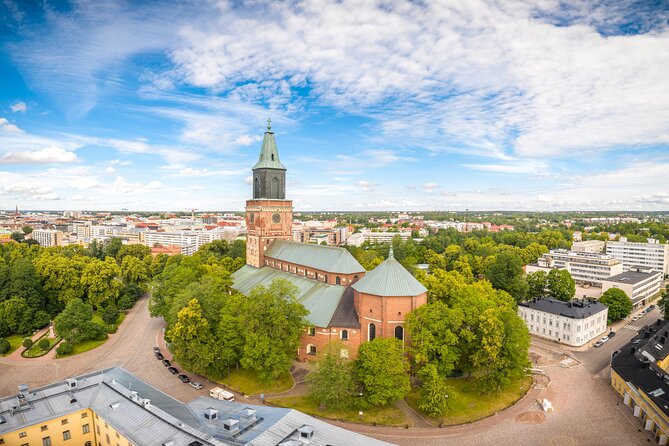 Inspiring Turku - Private Walking Tour - Market Square and the city’s everyday rhythm