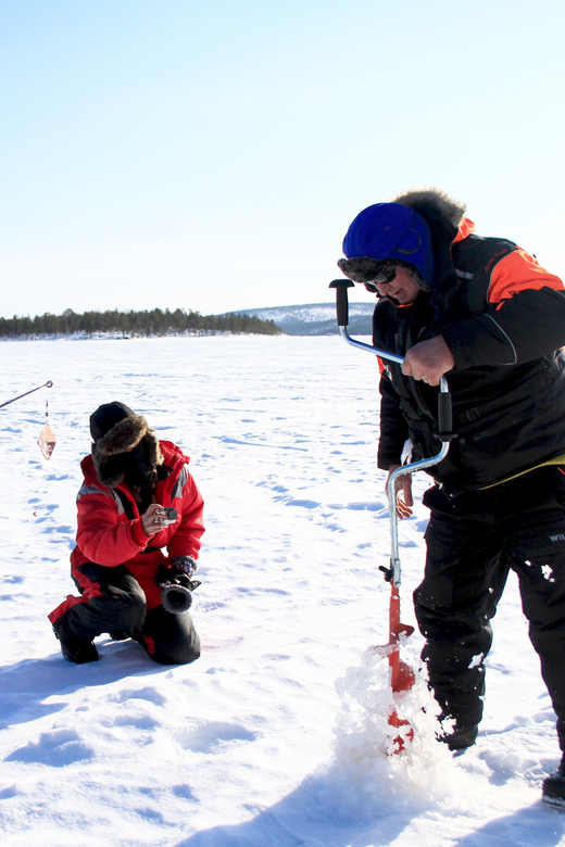 Ivalo: Ice Fishing Tour to Lake Inari, Reindeers & Lunch - The sleigh ride from Koppelo to the fishing spot