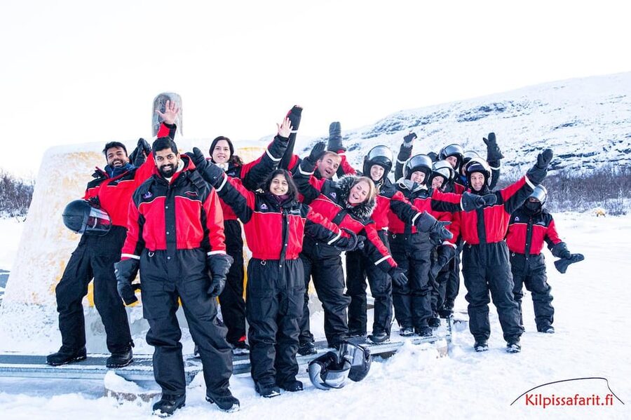 Kilpisjärvi: Border of Three Countries Snowmobile Safari - From Kilpissafarit to the frozen lake