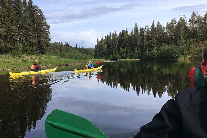 Lapland Kayak Adventure in Rovaniemi - The guide makes the difference on a beginner outing