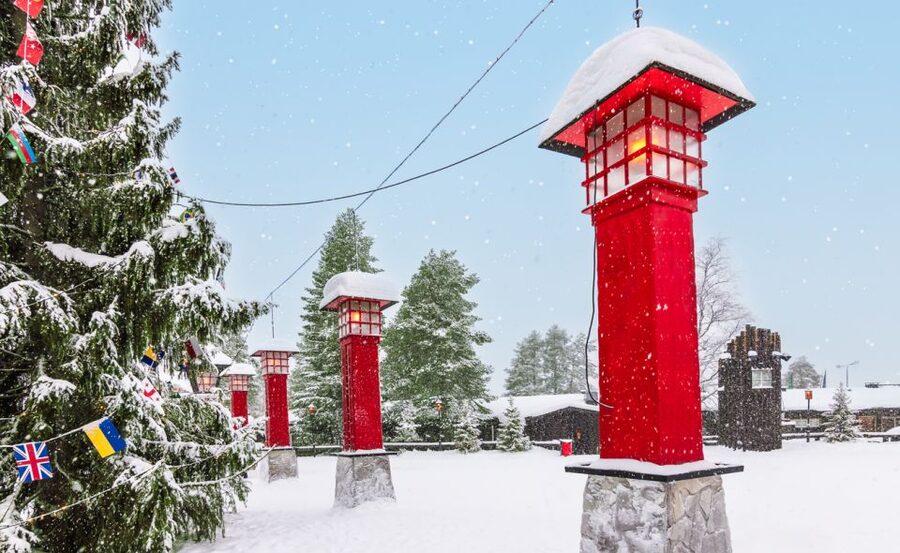 Levi: Day Trip to Santa Claus Village with Lunch - Key points to know before booking