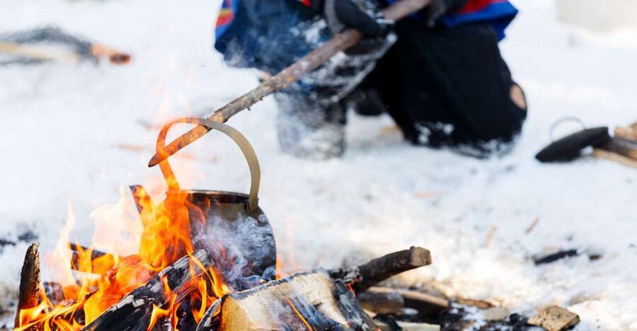 Levi: Ice Fishing by Snowmobile - What ice fishing feels like at minus 25 degrees