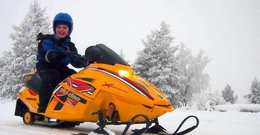 Levi: Lapland Family Snowmobile Safari - From Levi ski resort to the snowmobile base