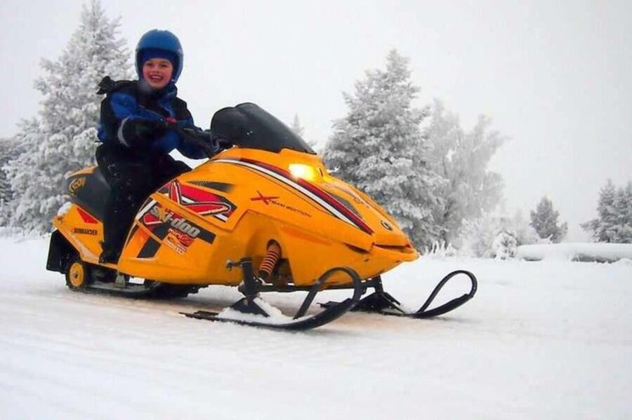 Levi: Lapland Family Snowmobile Safari - What happens to children in the sled