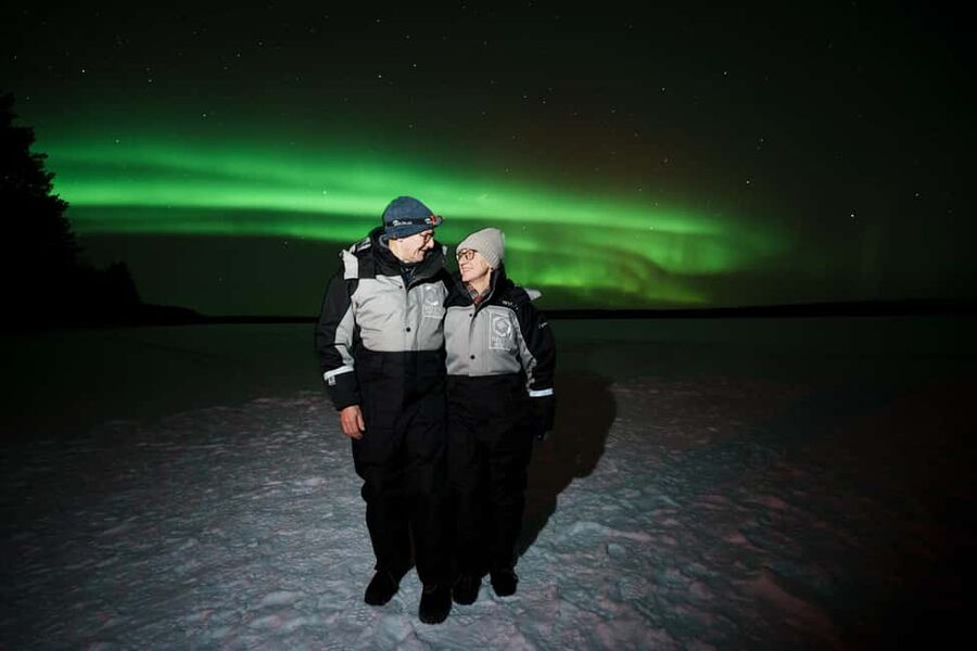 Levi: Northern Lights Hunting - Photography Tour - Why the small group matters in a minivan