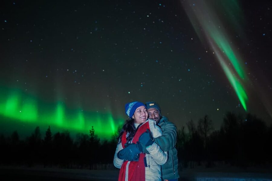 Levi: Northern Lights Tour with Guaranteed Sightings - What your guide adds beyond driving