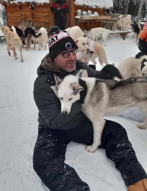 Levi: Self-Drive 2 KM Husky Sledding Experience - Learning to handle a sled safely