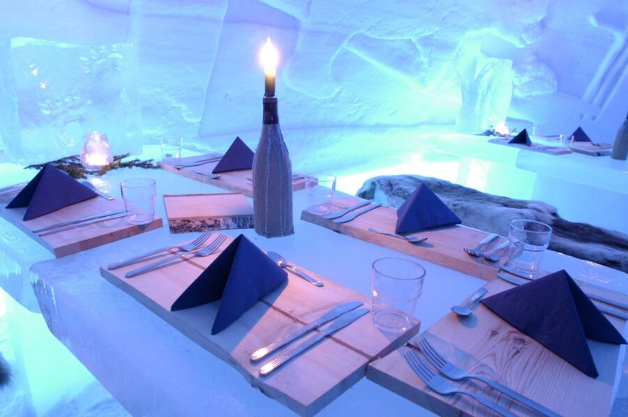 Levi: Snow Village Guided Tour - From Levi to Lainio’s frozen art rooms