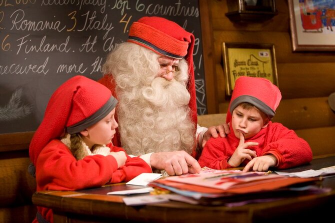 Meet Santa Claus & Santa's Reindeer Ride & Greet Huskies - The guide can make or break the morning