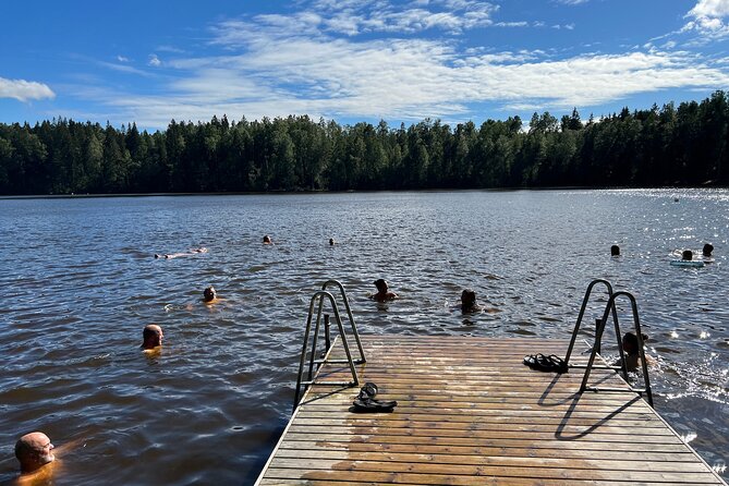 National Park Hike & Finnish Smoke Sauna Experience with Campfire Lunch - A six-kilometer walk through Sipoonkorpi
