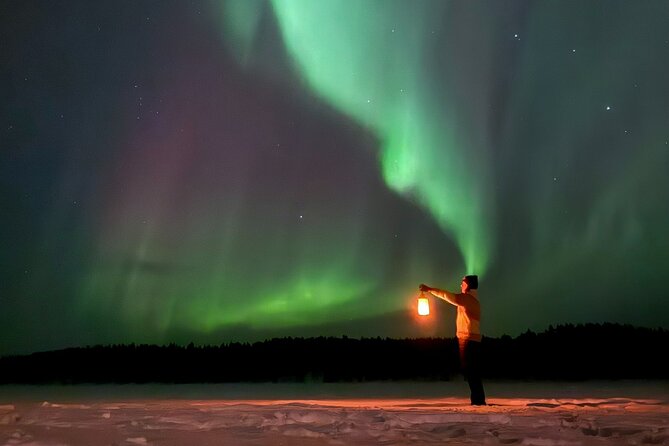 Northern Lights Adventure in the Wild with Campfire Treats - The journey is part of the search