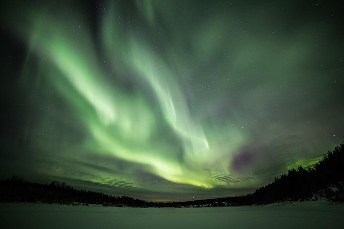Northern Lights Hunt Including Snacks on Campfire from Rovaniemi - Waiting beside the campfire