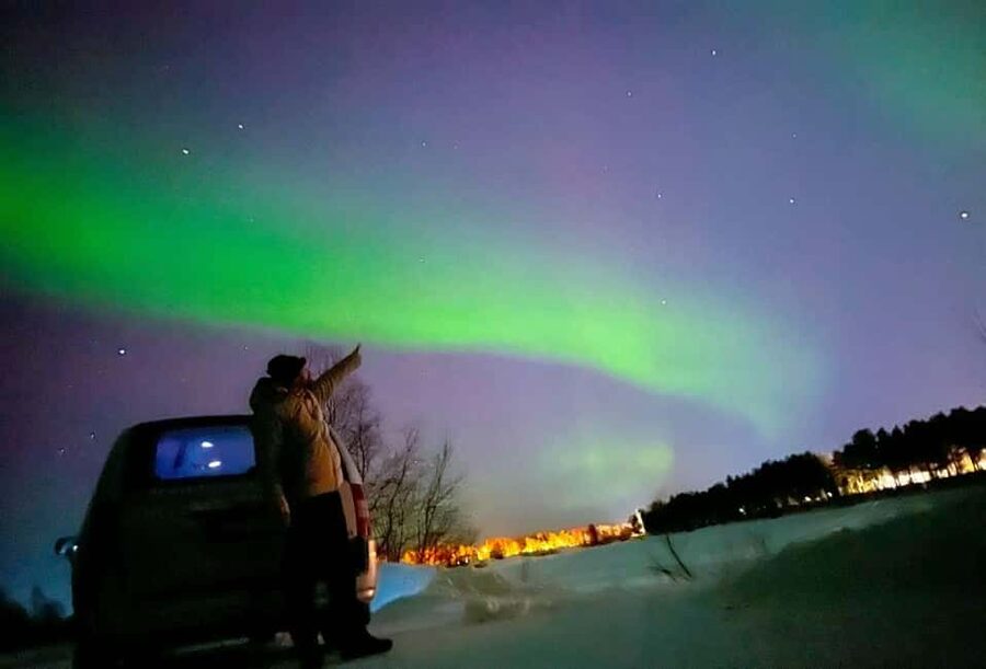 Northern lights private tour Rovaniemi - Leaving Rovaniemi’s city glow behind
