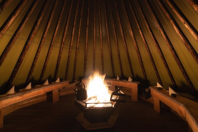 Northern lights tour to Lake Inari from Ivalo, Reindeers & Dinner - Practical details that affect the evening