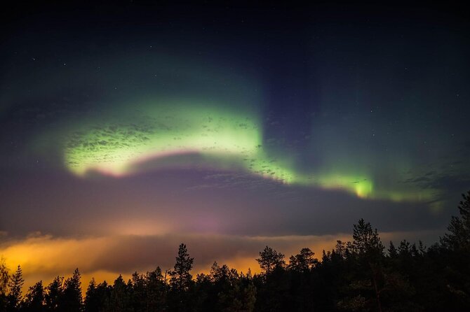 Northern Lights Tour with BBQ and drinks - How much value do you get for $138.78?