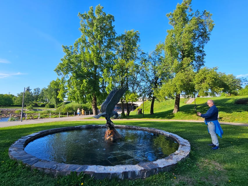 Oulu: City Tour - Oulu in two hours, with water at the center