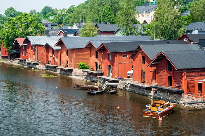Porvoo All-Way Guided Sightseeing Tour from Helsinki - An hour for Runeberg cake, chocolate, and small shops